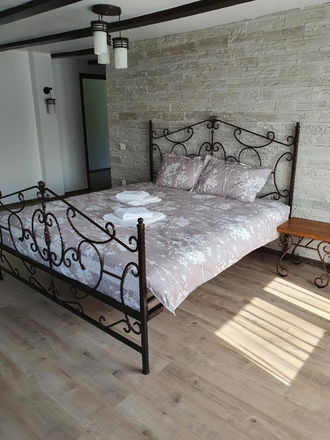 Rooms Poienita Сленік-Молдова Екстер'єр фото